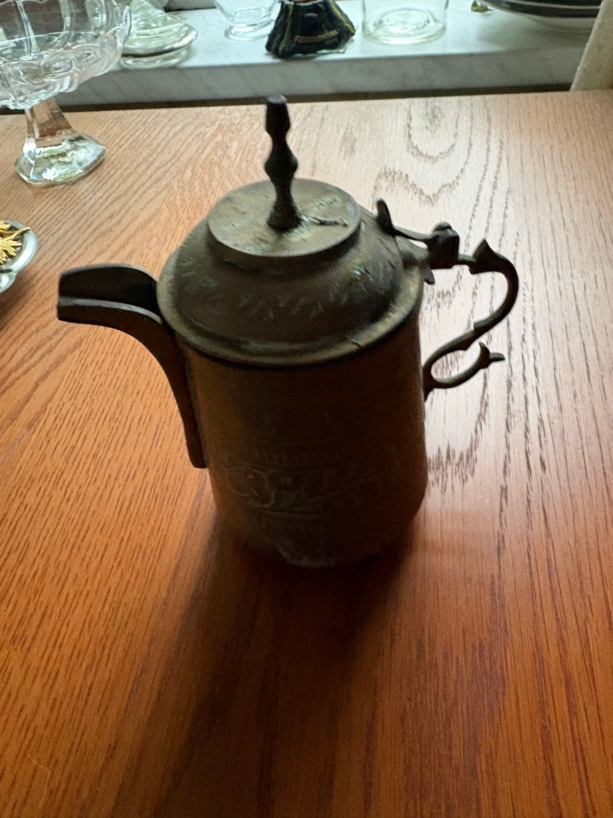 Prachtige koperen theepot/koffiepot met gravures, Antiek en Kunst, Ophalen of Verzenden, Koper