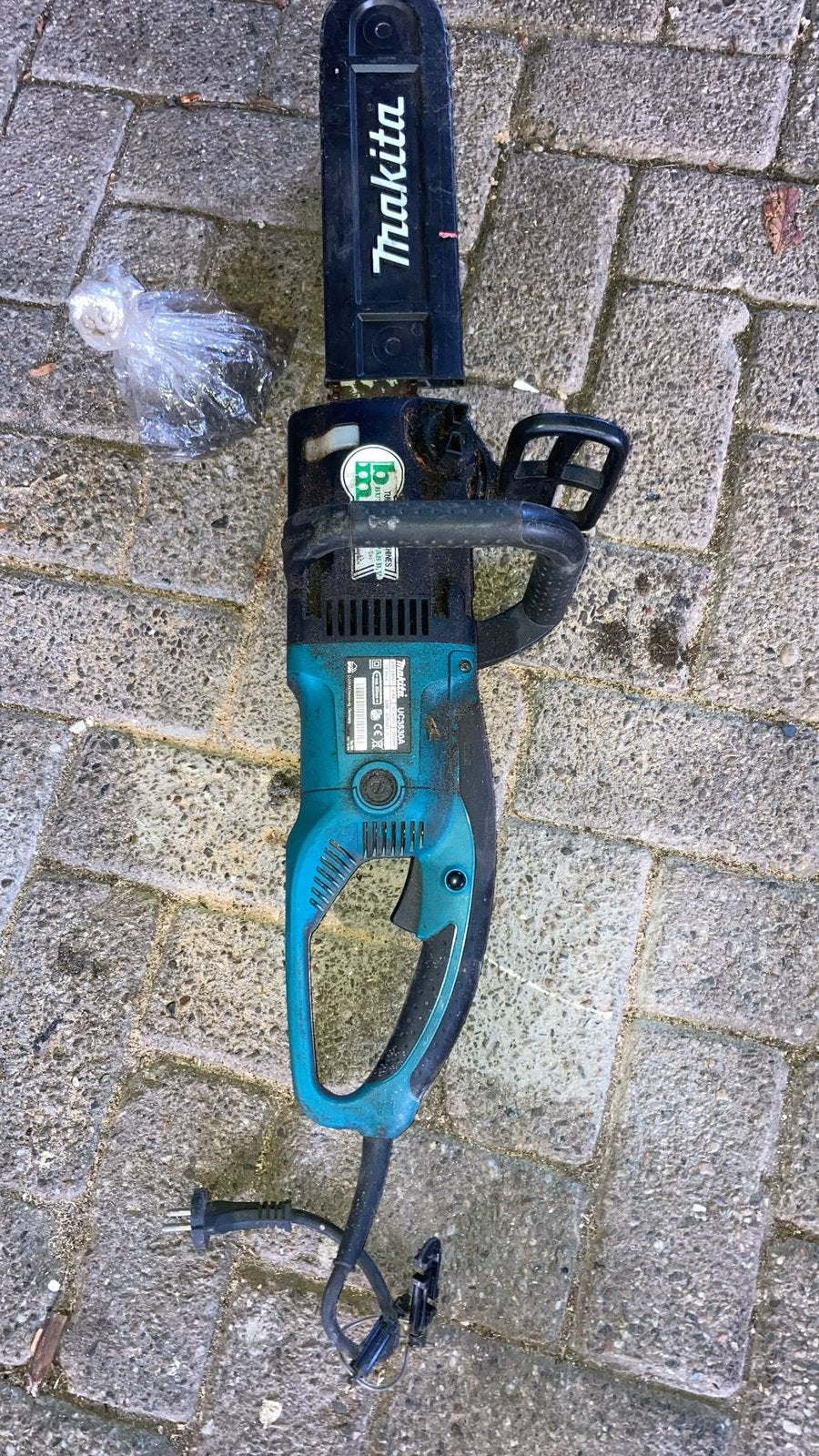 Elektrische kettingzaag makita blad 350mm, Tuin en Terras, Ophalen, Zo goed als nieuw