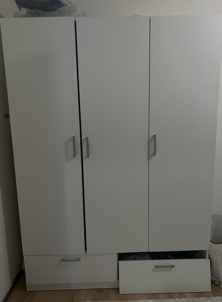JSYK - Kledingkast ELLESTED, Ophalen, Gebruikt, 200 cm of meer, 150 tot 200 cm