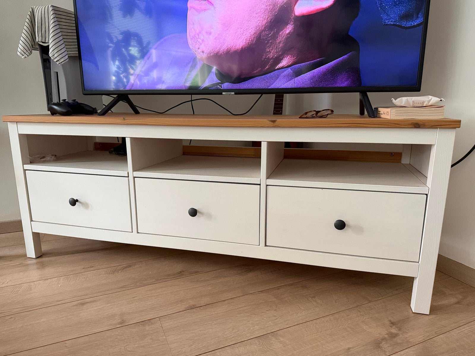 IKEA Hemnes TV-meubel - 148x47x57 cm, Ophalen, Gebruikt, 100 tot 150 cm, Minder dan 100 cm