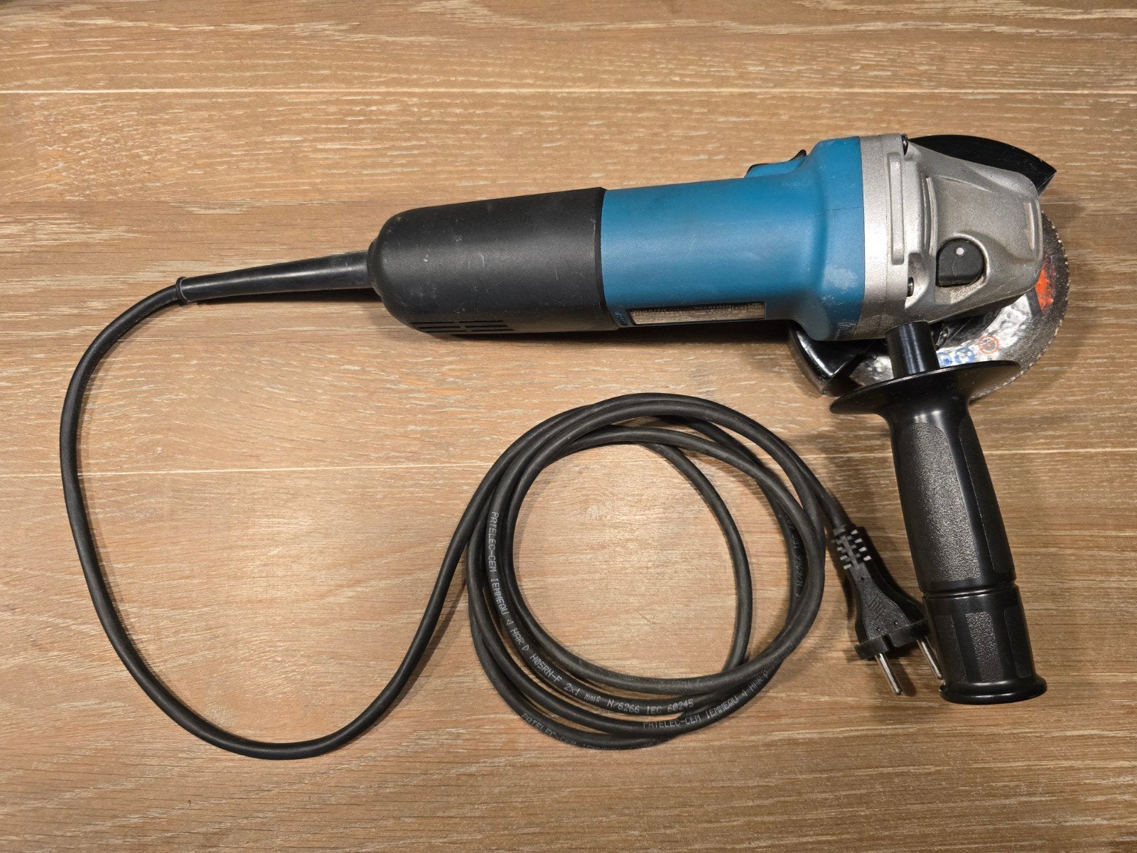 Makita Haakse slijper D958HNF 220-240V 840W, Ophalen of Verzenden