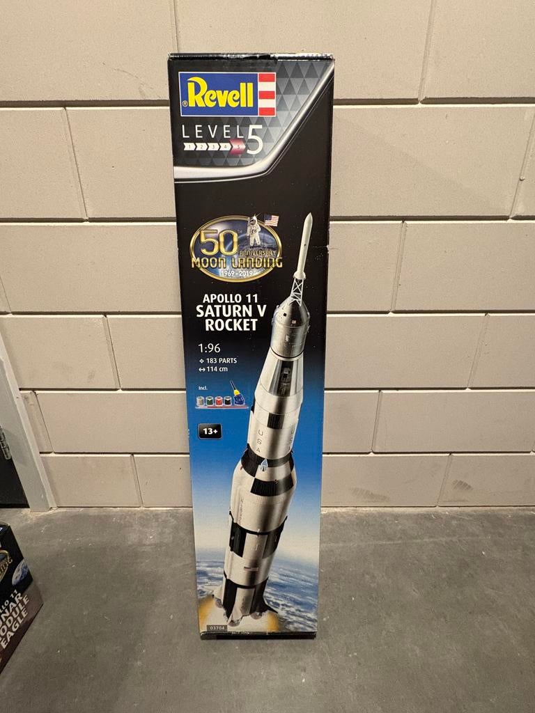 Revell Apollo 11 Saturn V Rocket 50 Jaar Jubileum Editie, Hobby en Vrije tijd, Modelbouw | Auto's en Voertuigen, Nieuw, Overige typen