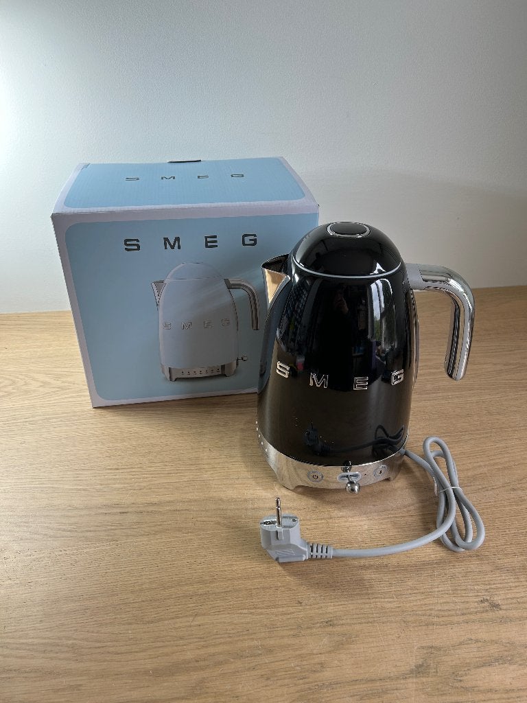 SMEG Waterkoker Zwart | 7 Temperaturen, 1 tot 2 liter, Ophalen of Verzenden, Zo goed als nieuw