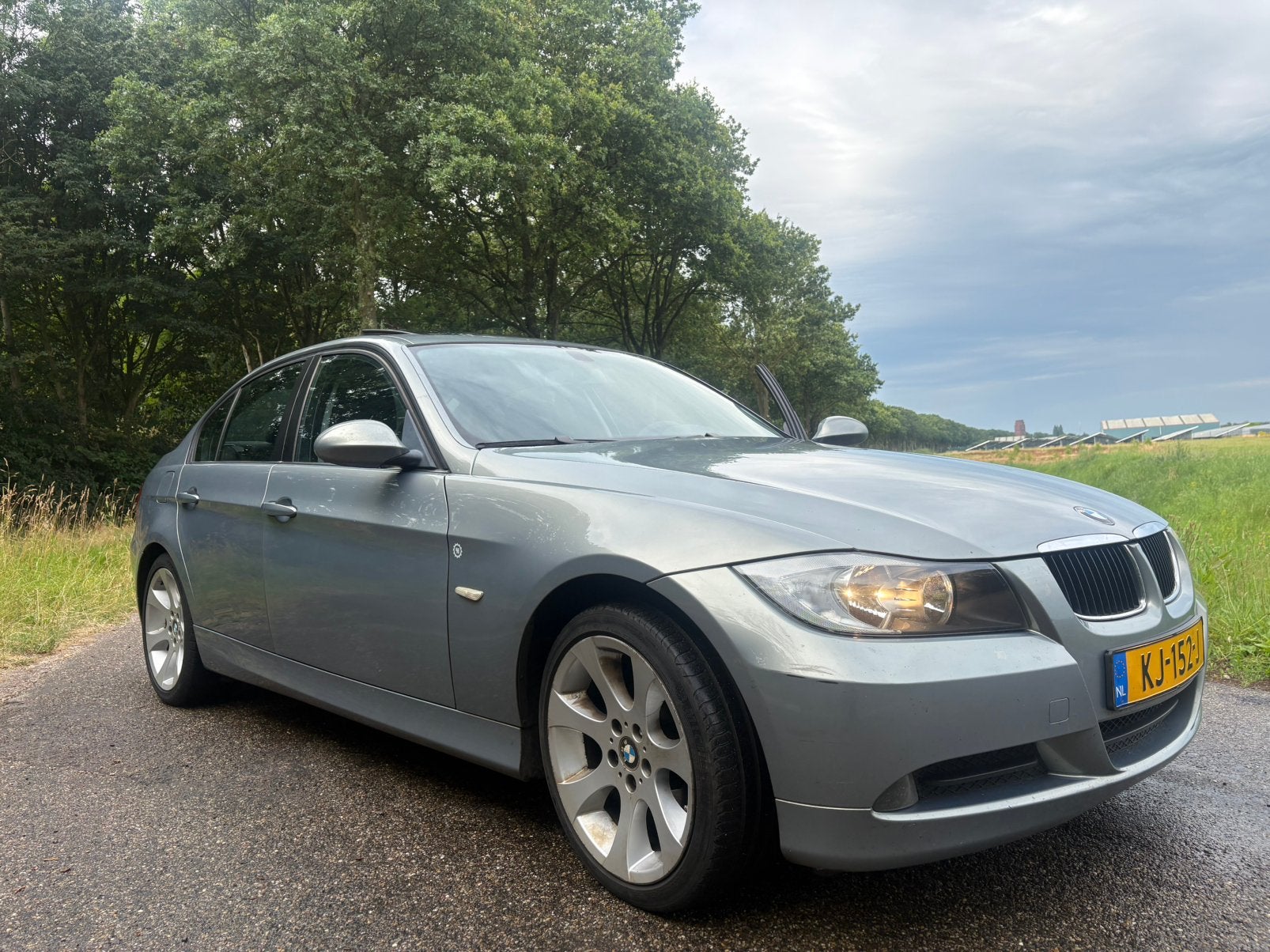 BMW 3-Serie 2.0 I 318 2006 Grijs, Achterwielaandrijving, 4 cilinders, 129 pk, 14 km/l