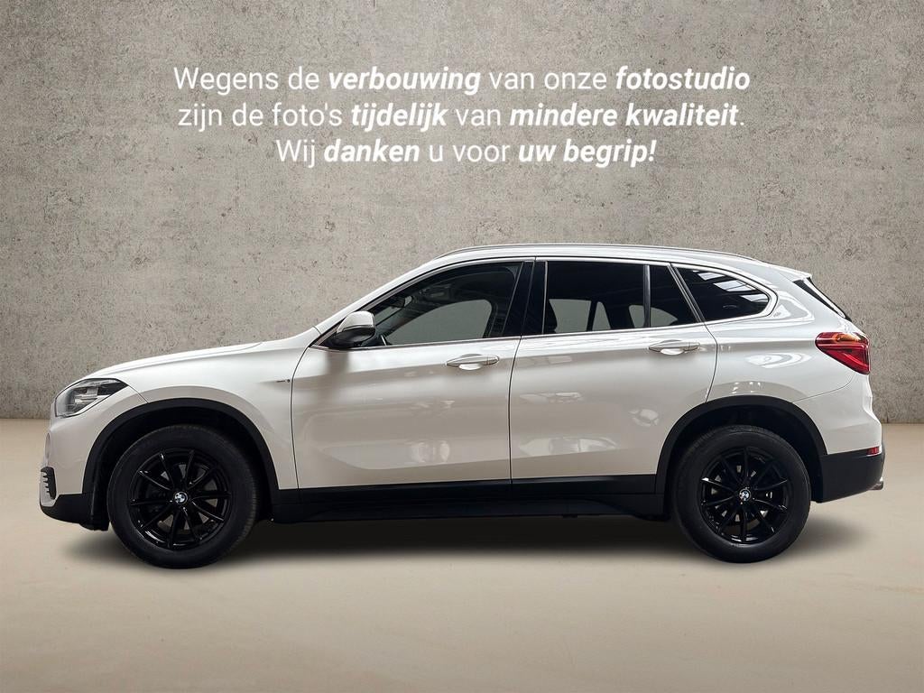 BMW X1 sDrive18i Sport 141Pk Automaat (NAVIGATIE, CLIMATE, P, Stof, Gebruikt, Wit, Origineel Nederlands