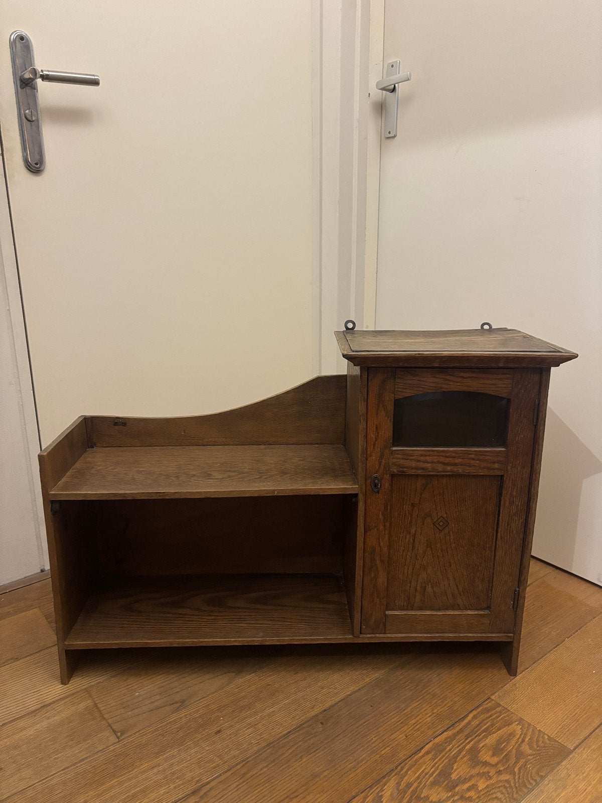 Antiek houten kastje lxbxh 20x75x56, Ophalen