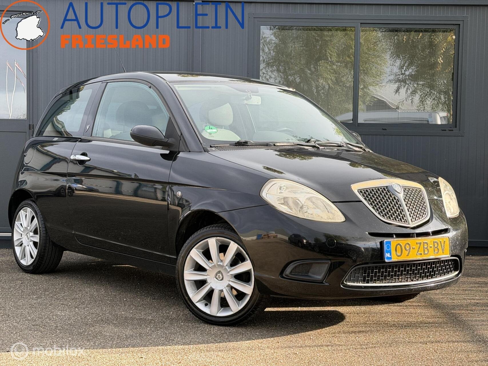 Lancia Ypsilon 1.2 Argento|APK 10/27|Airco, Auto's, Voorwielaandrijving, Gebruikt, Zwart, Origineel Nederlands