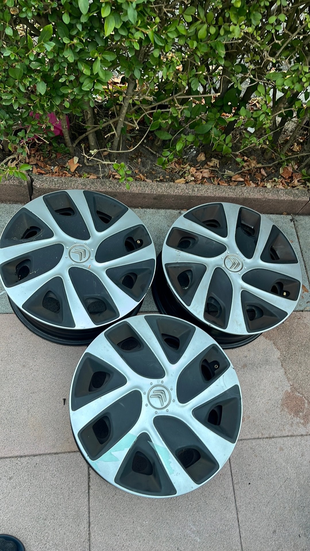 Velgen 16 inch met wieldoppen, Auto diversen, Wieldoppen, Ophalen of Verzenden, Zo goed als nieuw