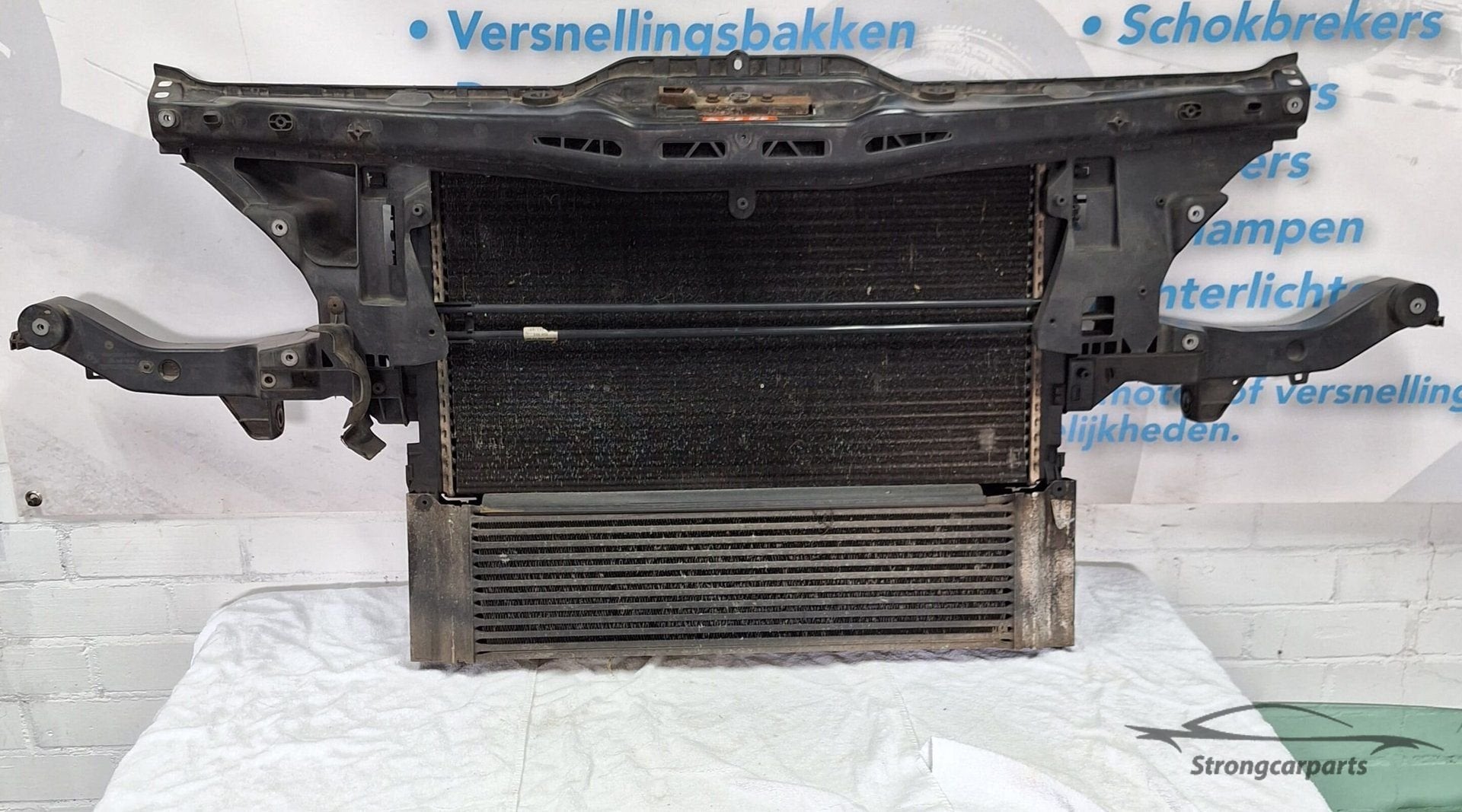 Koelerpakket met front Mercedes Vito W639 A6395003100KZ, Gebruikt, -, Ophalen of Verzenden, -