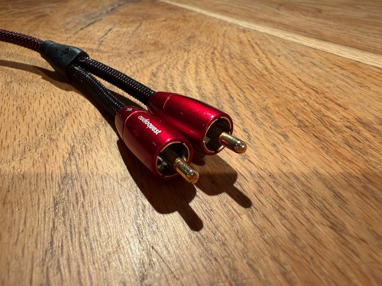 AudioQuest Golden Gate RCA interlinks 0,6 / 1,0 / 1,5 meter, Audio, Tv en Foto, Audiokabels en Televisiekabels, Ophalen of Verzenden