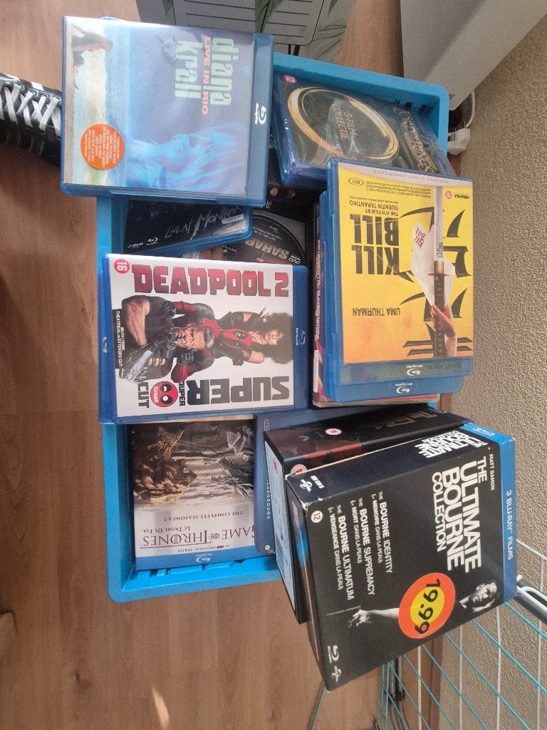 Grote hoeveeleheid DVD's en Blueray's, Alle leeftijden, Ophalen, Zo goed als nieuw, Overige genres