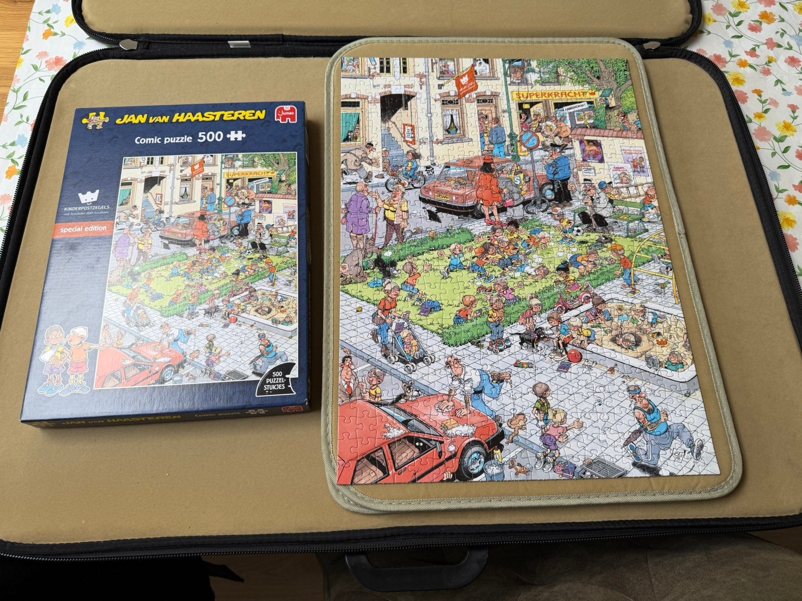 Kinderpostzegels puzzel, Hobby en Vrije tijd, Ophalen of Verzenden, 500 t/m 1500 stukjes, Zo goed als nieuw, Legpuzzel