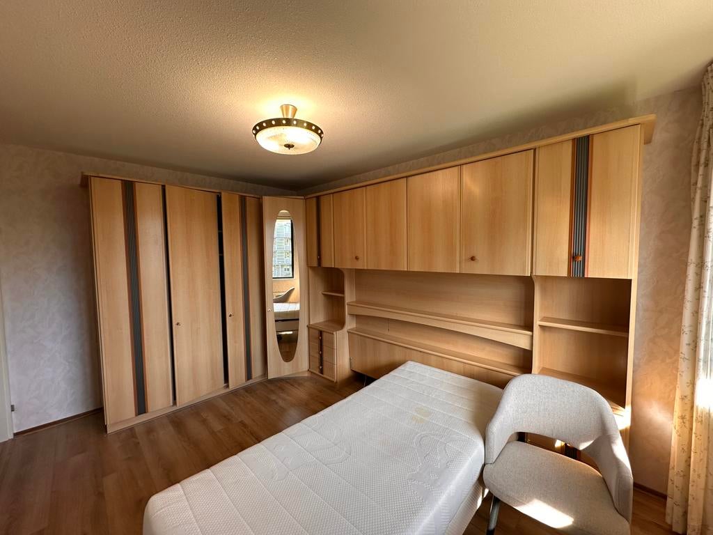 Complete slaapkamer kasten bedombouw plus elektrisch bed, Huis en Inrichting, Slaapkamer | Complete slaapkamers, Ophalen, Zo goed als nieuw