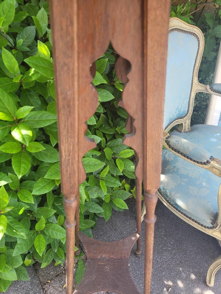 Antieke hoge vol houten plantentafel, Ophalen of Verzenden