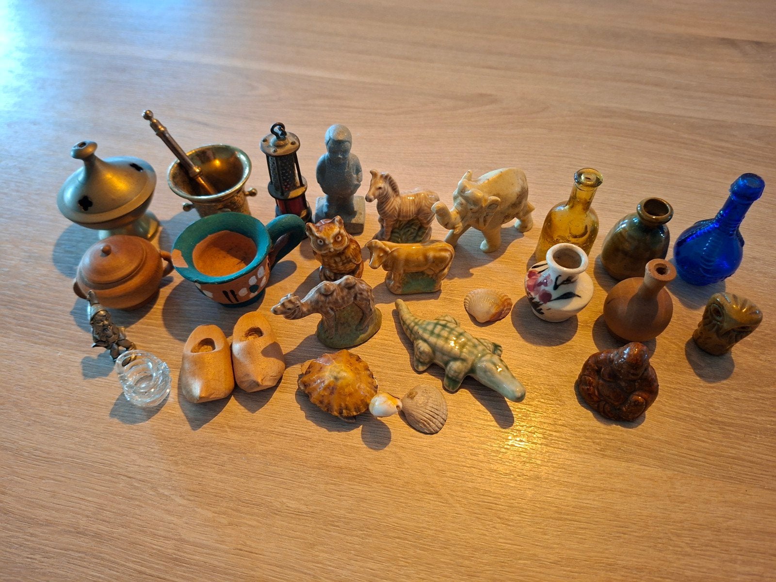Verzameling van diverse miniatuur beeldjes en objecten, Ophalen of Verzenden, Gebruikt