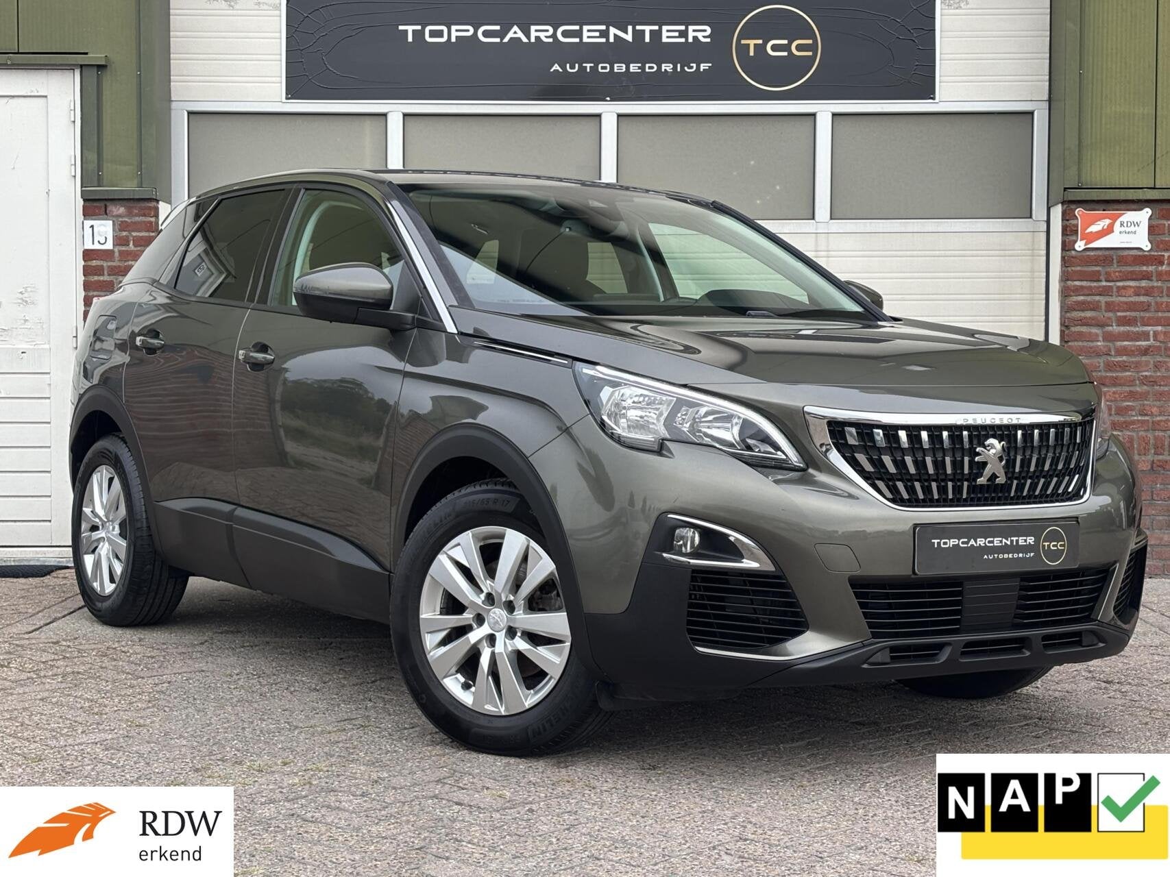 Peugeot 3008 1.2 Blue Lease Executi/TREKH/PARKS/NAVI/APK/NAP, Auto's, Gebruikt, Euro 6, 1199 cc, Origineel Nederlands