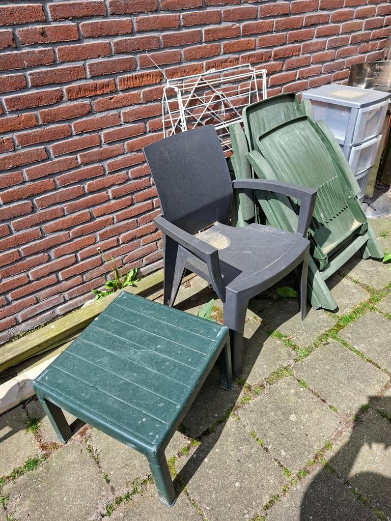 Tuinstoelen en bijzettafel, Ophalen, Gebruikt, Kunststof