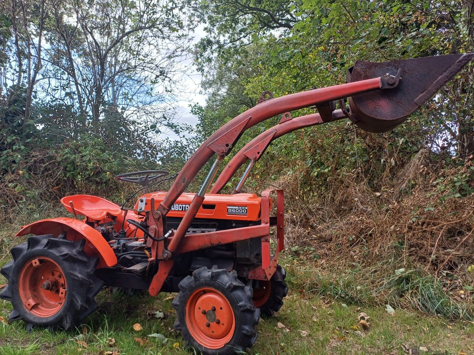 kubota mini trekker met voorlader tuintrekker, Gebruikt, Tot 2500, Tot 80 Pk, Ophalen