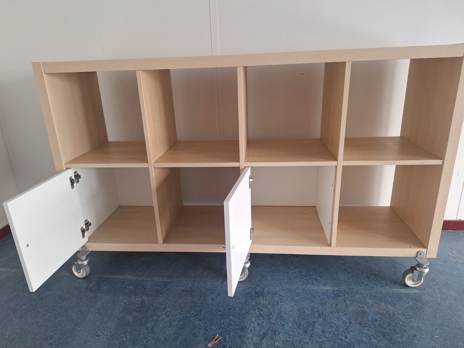 Kallaxkast met 8 vakken en wieltjes, Ophalen, Gebruikt