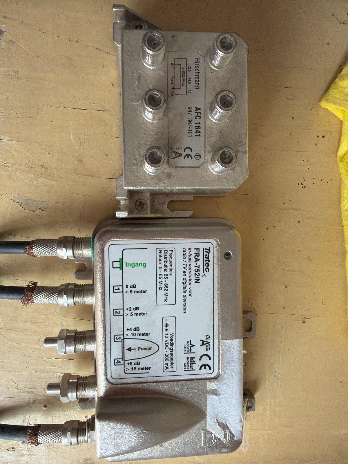 Tratec FRA-752/N & Hirschmann AFC 1641 TV/Radio Versterker, Ophalen, Gebruikt, Overige kabels