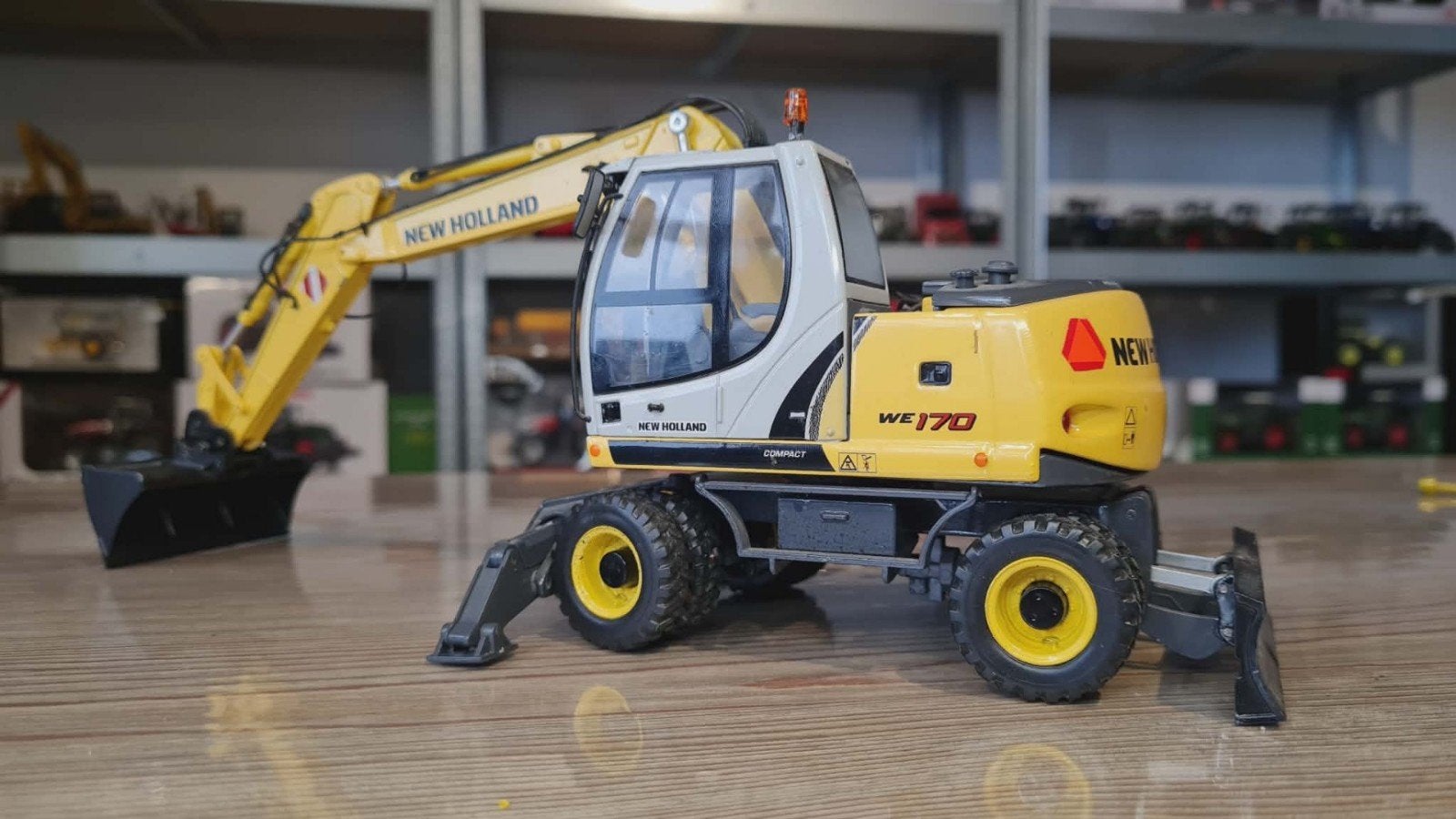 New Holland WE170 Profarmtoys, Overige merken, ., Tractor of Landbouw, Ophalen of Verzenden