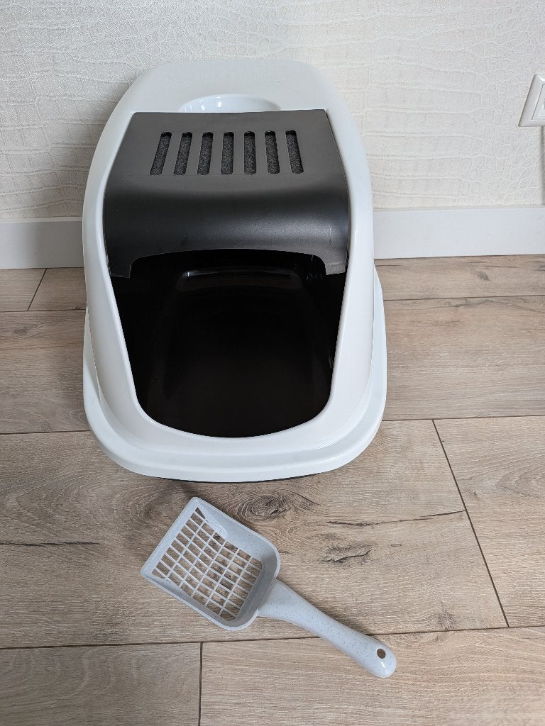 Savic Kattentoilet Nestor  inc kattenbakmat, Ophalen of Verzenden, Zo goed als nieuw
