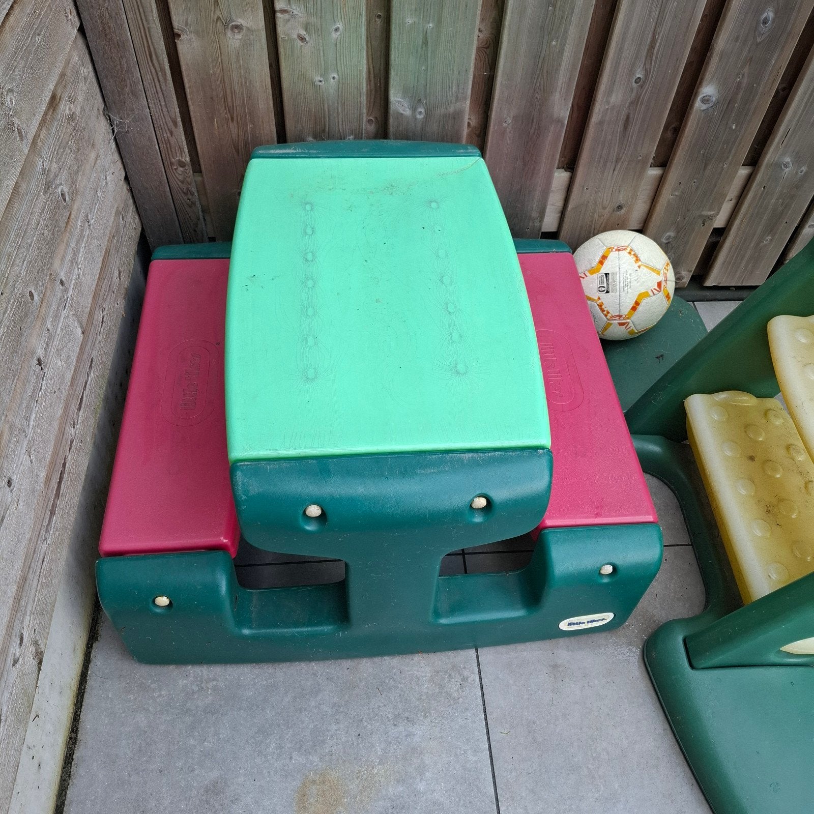 Little Tikes Picknicktafel voor kinderen - Licht beschadigd, Ophalen, Gebruikt, Overige typen