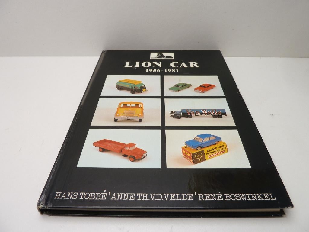 Lion Car 1956-1981   '' Hans tobbe '', Gelezen, Algemeen, Diverse auteurs, Ophalen of Verzenden