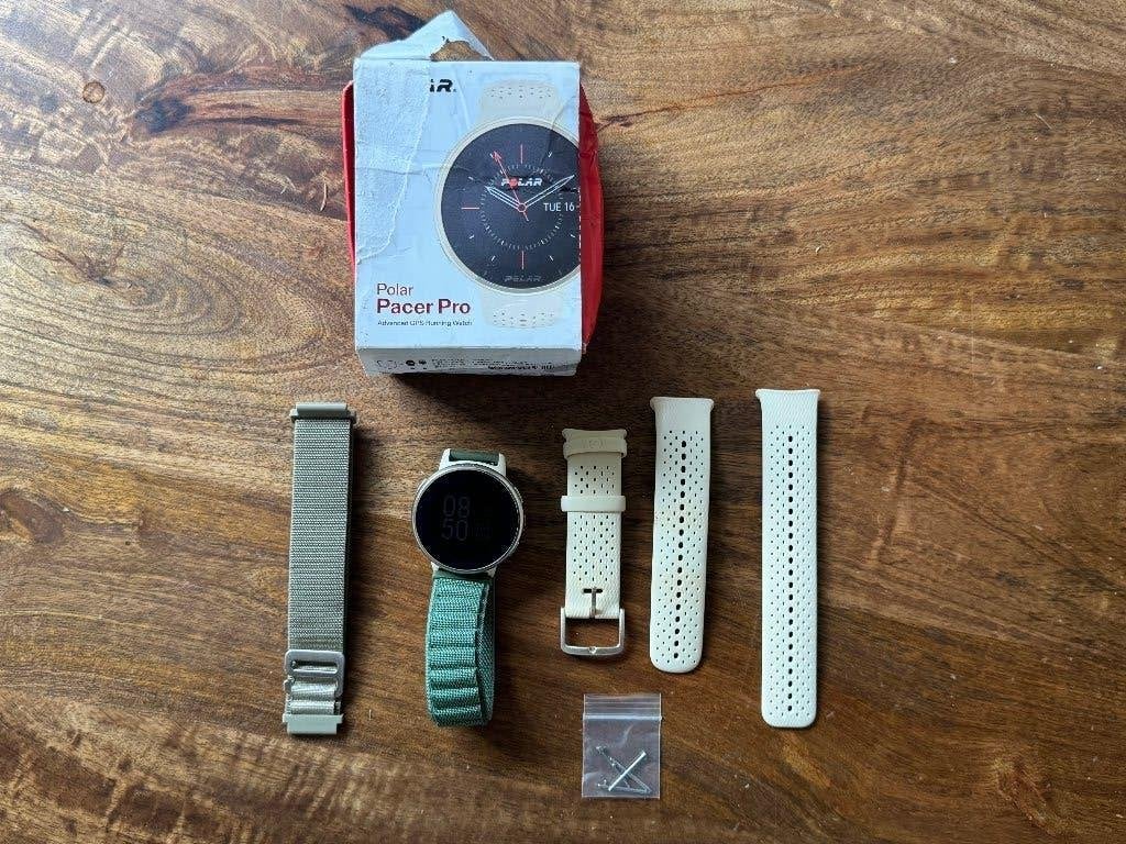 Polar Pace Pro - Gold Dust + 2 Alpine Horloge Banjes, IOS, Zo goed als nieuw, Waterdicht, POLAR