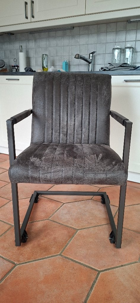 4x eetkamerstoel Le Chair, Ophalen, Overige kleuren, Stoer, industrieel, Zo goed als nieuw