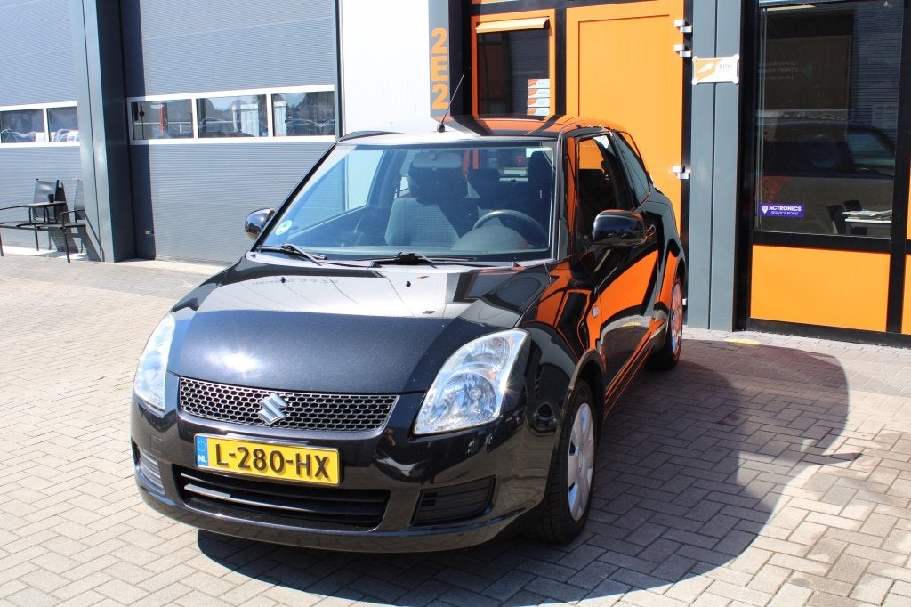 Suzuki Swift 1.3 Base (bj 2007), Auto's, Gebruikt, 31 €/maand, Startonderbreker, Bedrijf