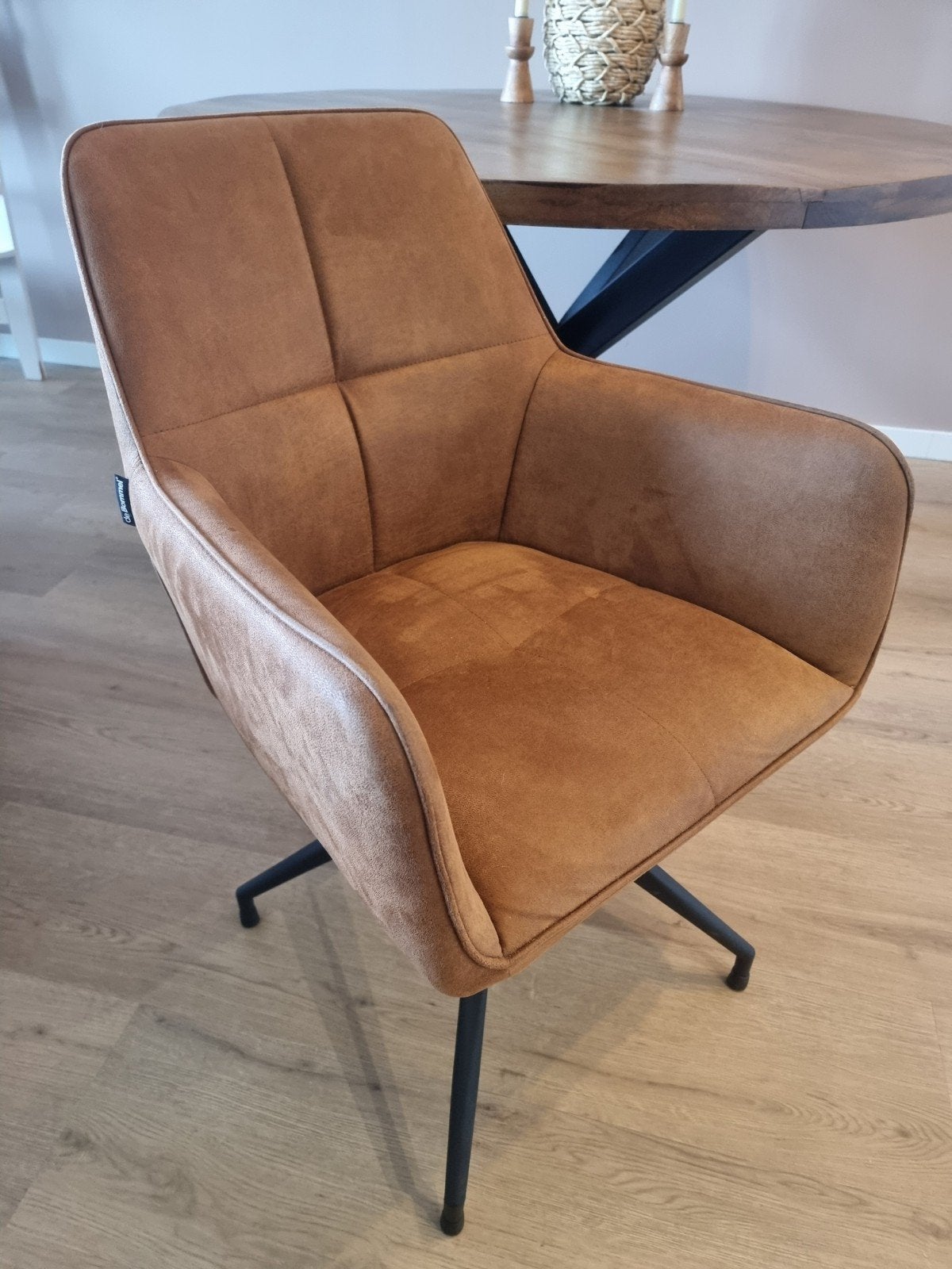 Set van 4 luxe eetkamerstoelen van De Bommel, Ophalen, Bruin, Zo goed als nieuw, Modern, Luxe
