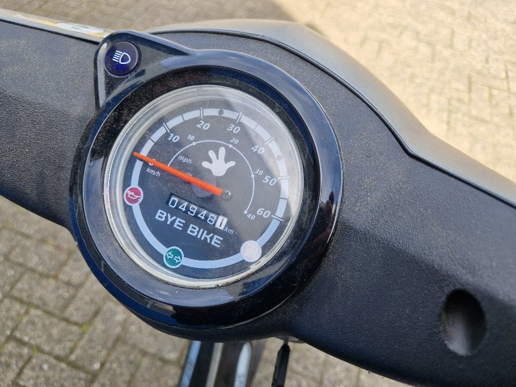 Rieju bye bike bromfiets onderdelen teller , wiel , lamp kap, Ophalen, Gebruikt, Overige typen, Overige merken