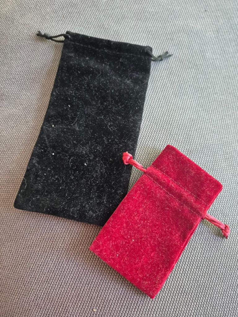 Fluwelen zakjes - Zwart en Rood, Sieraden, Tassen en Uiterlijk, Ophalen of Verzenden