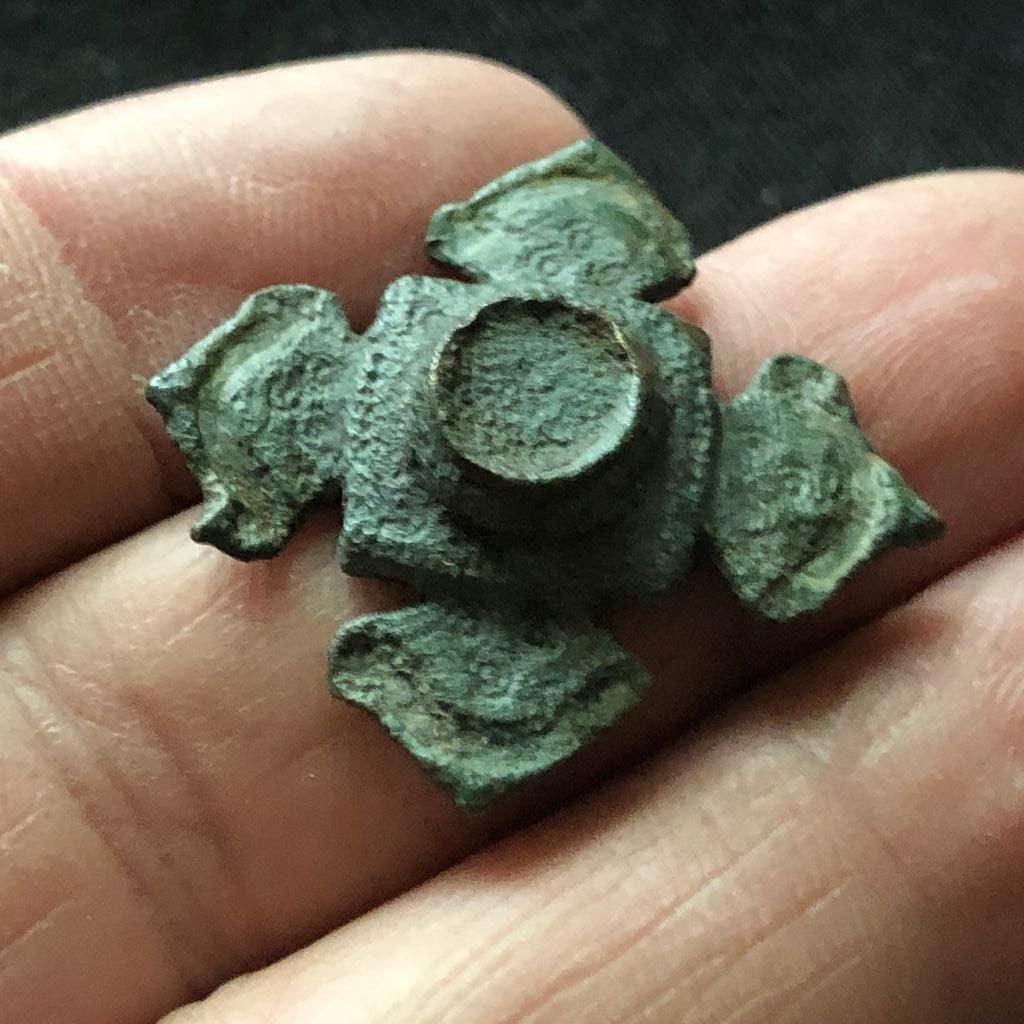 Bodemvondst ROMEINSE kwadraat FIBULA mantelspeld zeldzaam, Ophalen of Verzenden