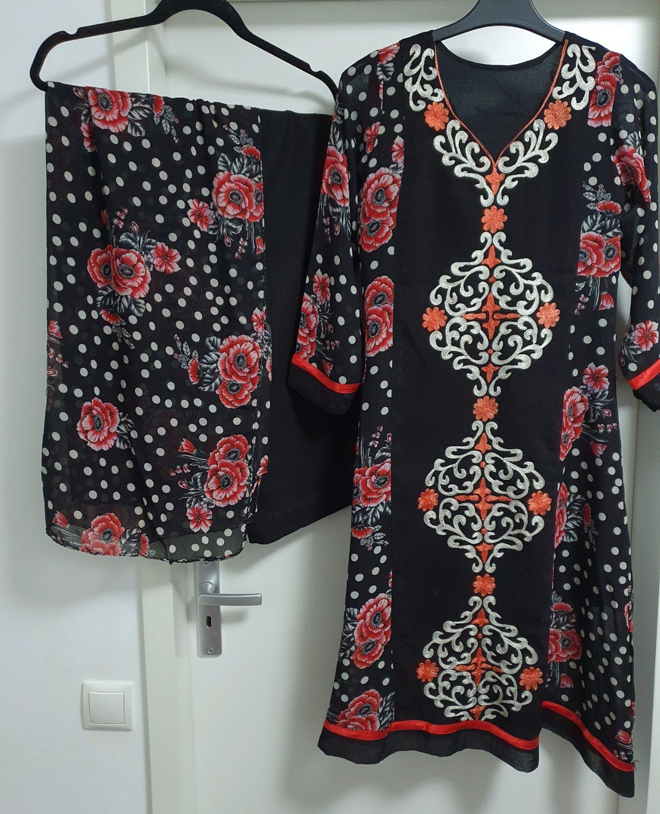 Prachtige Indiase/Pakistaanse jurk - Maat S, Nieuw 3-delig, Kleding | Dames, Maat 38/40 (M), Overige typen, Zwart, Nieuw