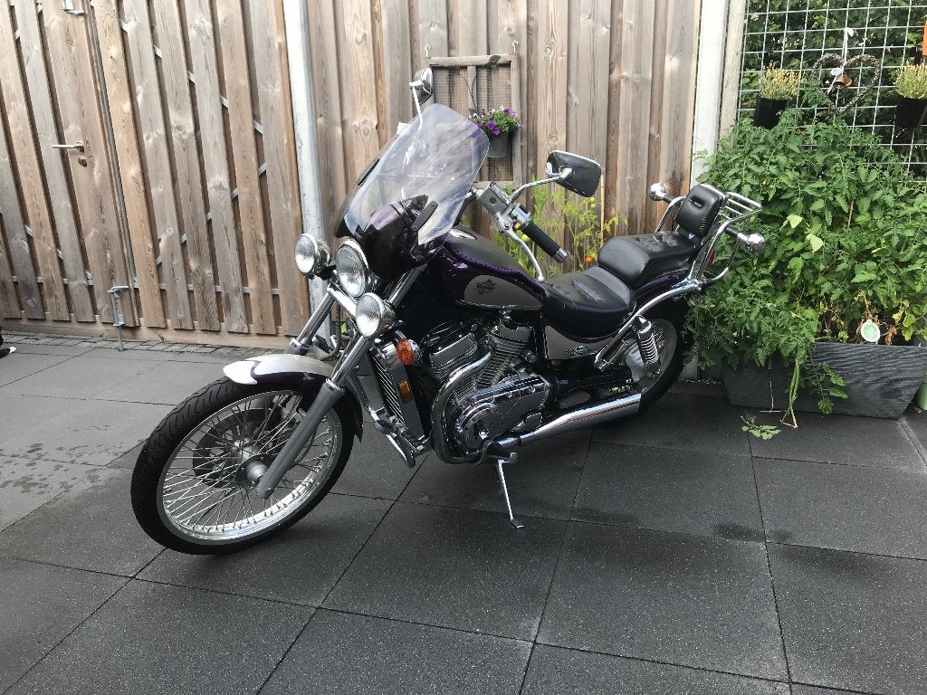 Suzuki intruder vs800 Minnesota, 2 cilinders, Chopper, Gebruikt, Particulier