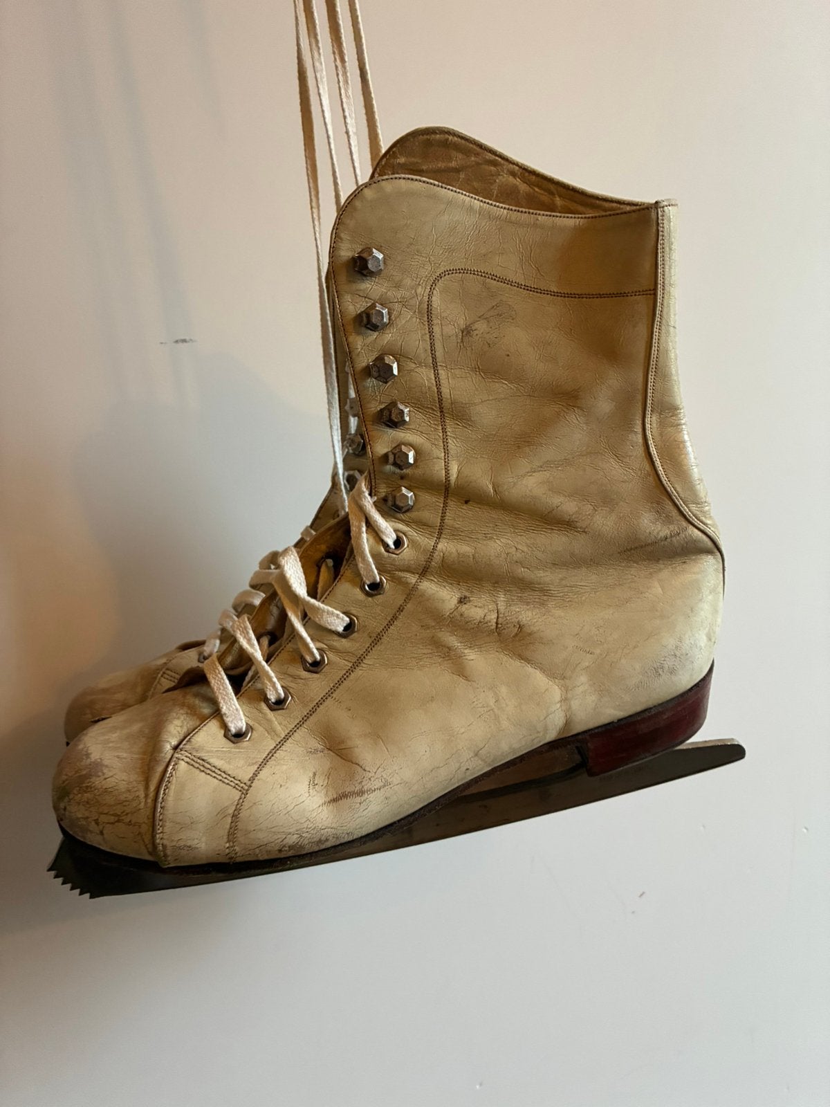 Vintage kunstschaatsen, echt leer, Sport en Fitness, Schaatsen, Gebruikt, Kunstschaatsen, Ophalen, Overige merken