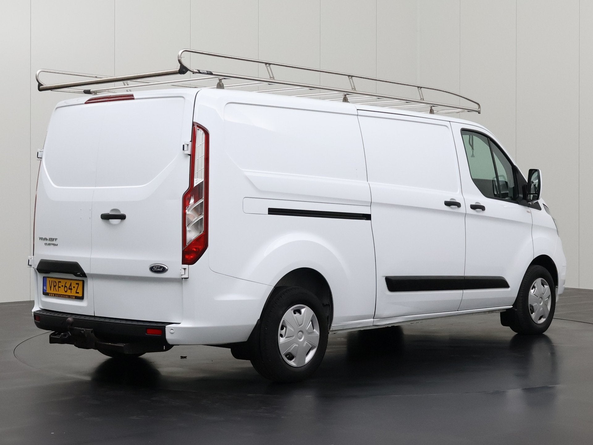 Ford Transit Custom 2.0TDCI 130PK Lang Imperiaal | Trekhaak, Voorwielaandrijving, Multifunctioneel stuurwiel, 4 cilinders, 2800 kg