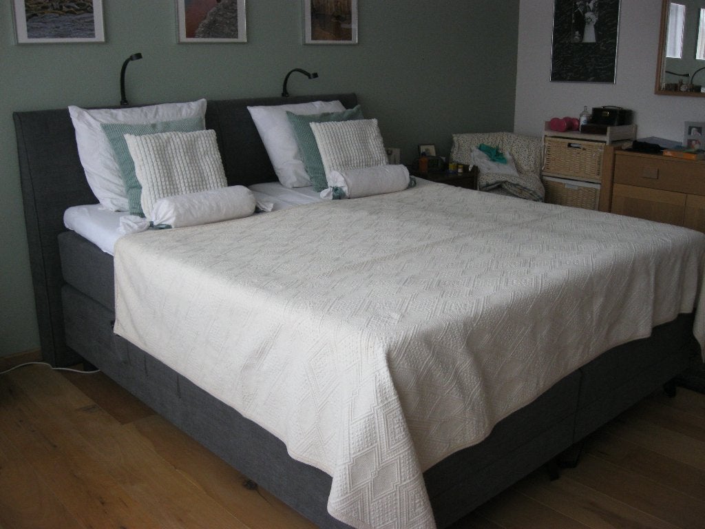 bed 2 persoons, maar het zijn 2 losse bedden, Ophalen, Zie foto, Verstelbaar, Tweepersoons