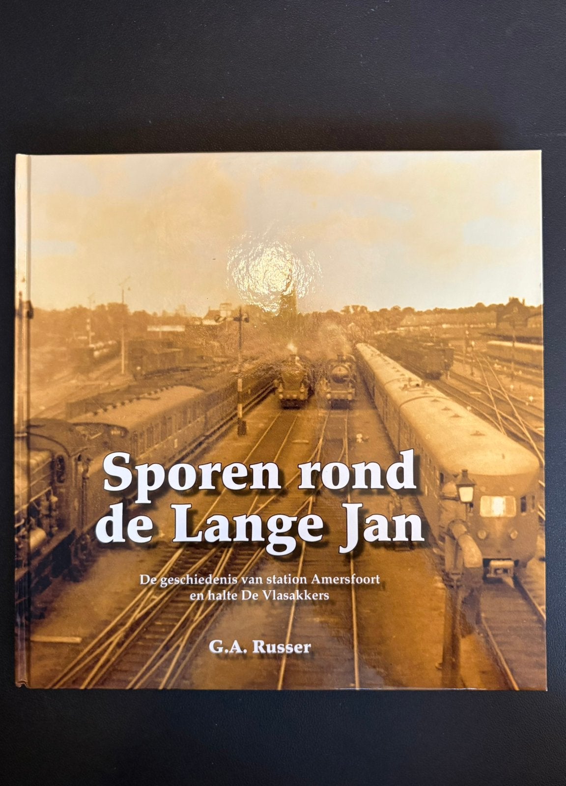 Sporen rond de Lange Jan (2007), Ophalen of Verzenden, Zo goed als nieuw, Trein, Boek of Tijdschrift