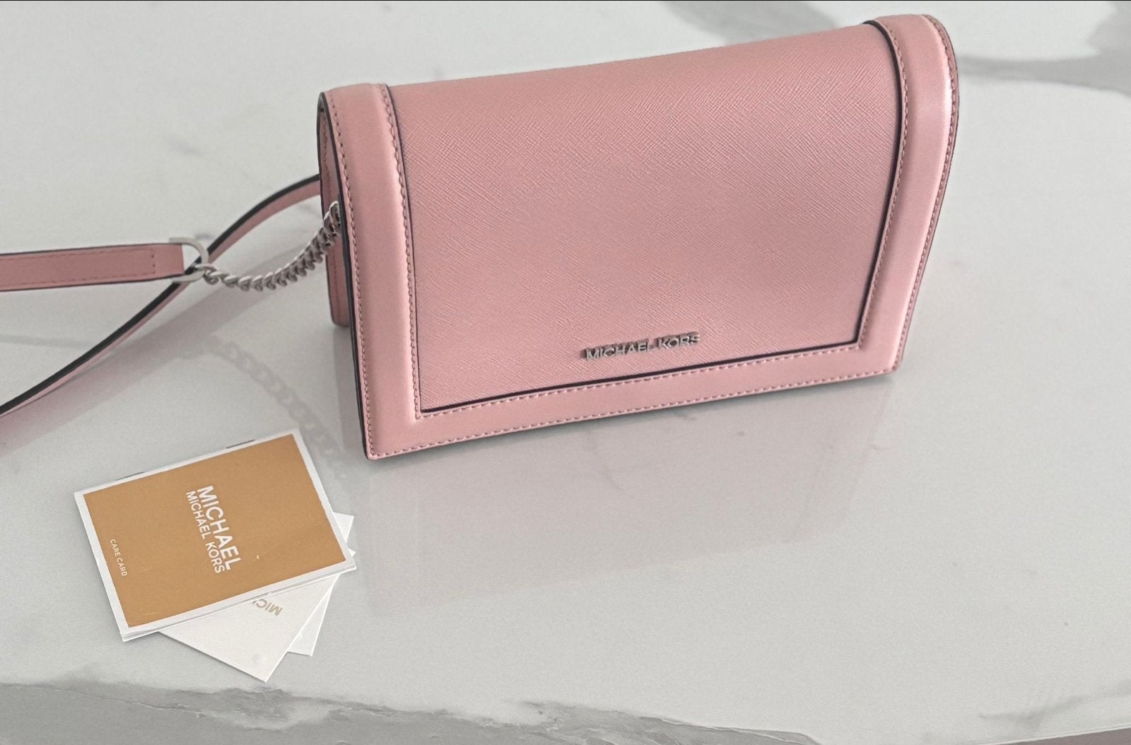 Michael Kors Roze Schoudertasje - Zo goed als nieuw, Sieraden, Tassen en Uiterlijk, Ophalen of Verzenden, Zo goed als nieuw, Roze