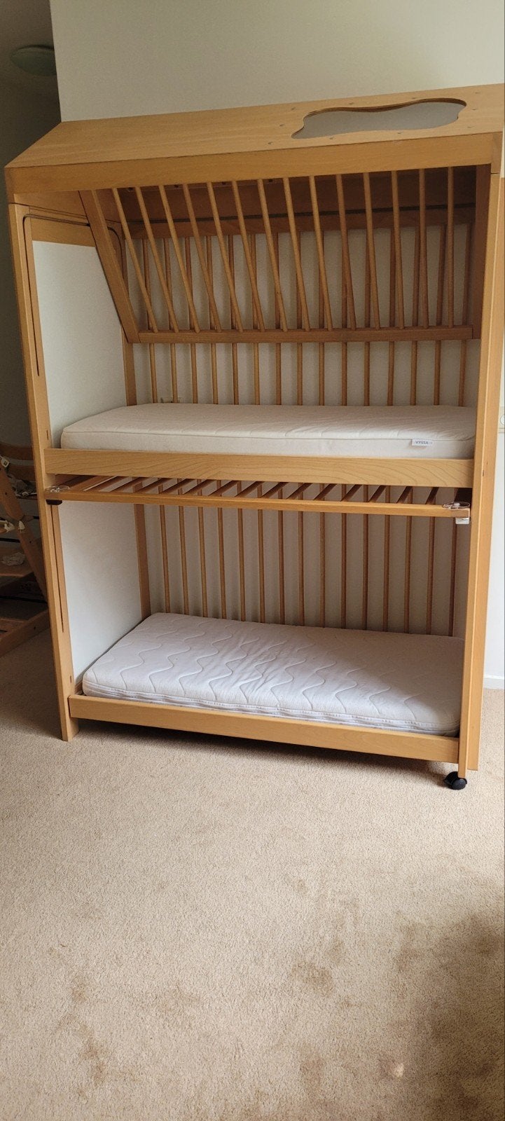 Duo kinderopvang bed inclusief matrassen, Ophalen, Gebruikt, Ledikant