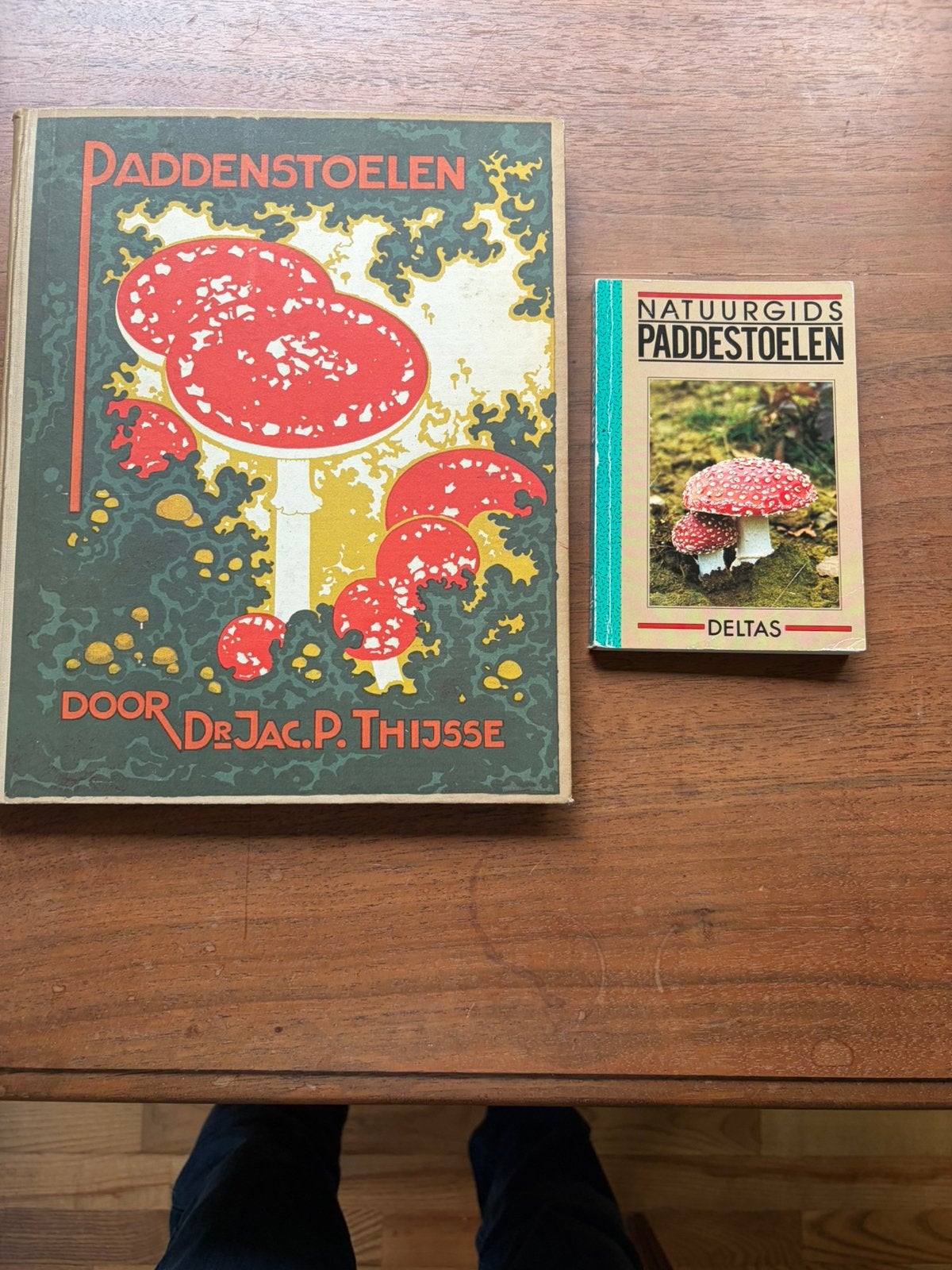 Padddenstoelen boeken, Ophalen of Verzenden, Gelezen
