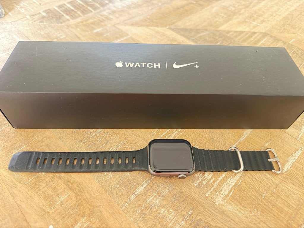 Apple Watch Series 4 Nike+ 44mm - Space Gray, Gebruikt, Stappen, Apple Watch ⌚️, Zwart