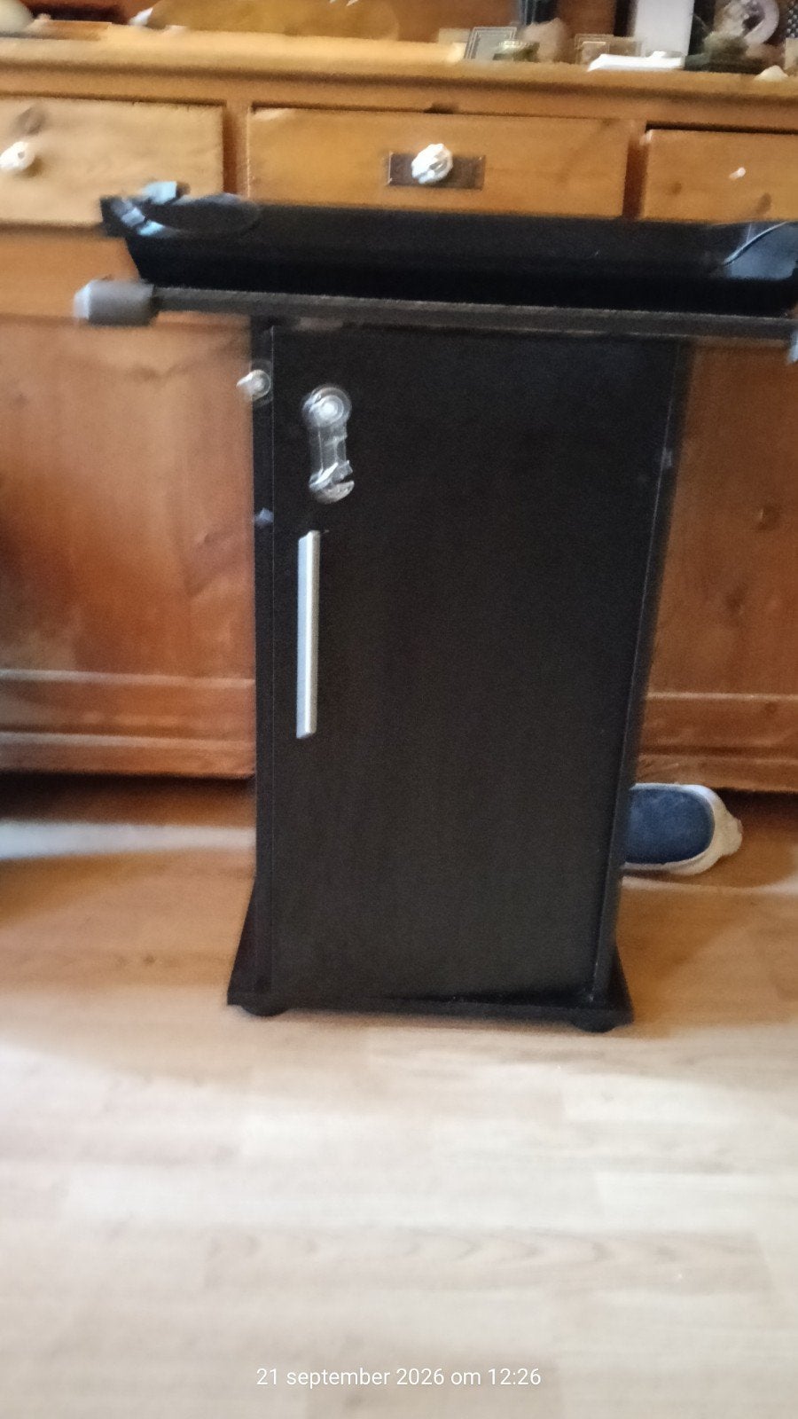 aquarium kast en aquarium 60liter, Ophalen, Inclusief deksel, Gebruikt, Aquariummeubel