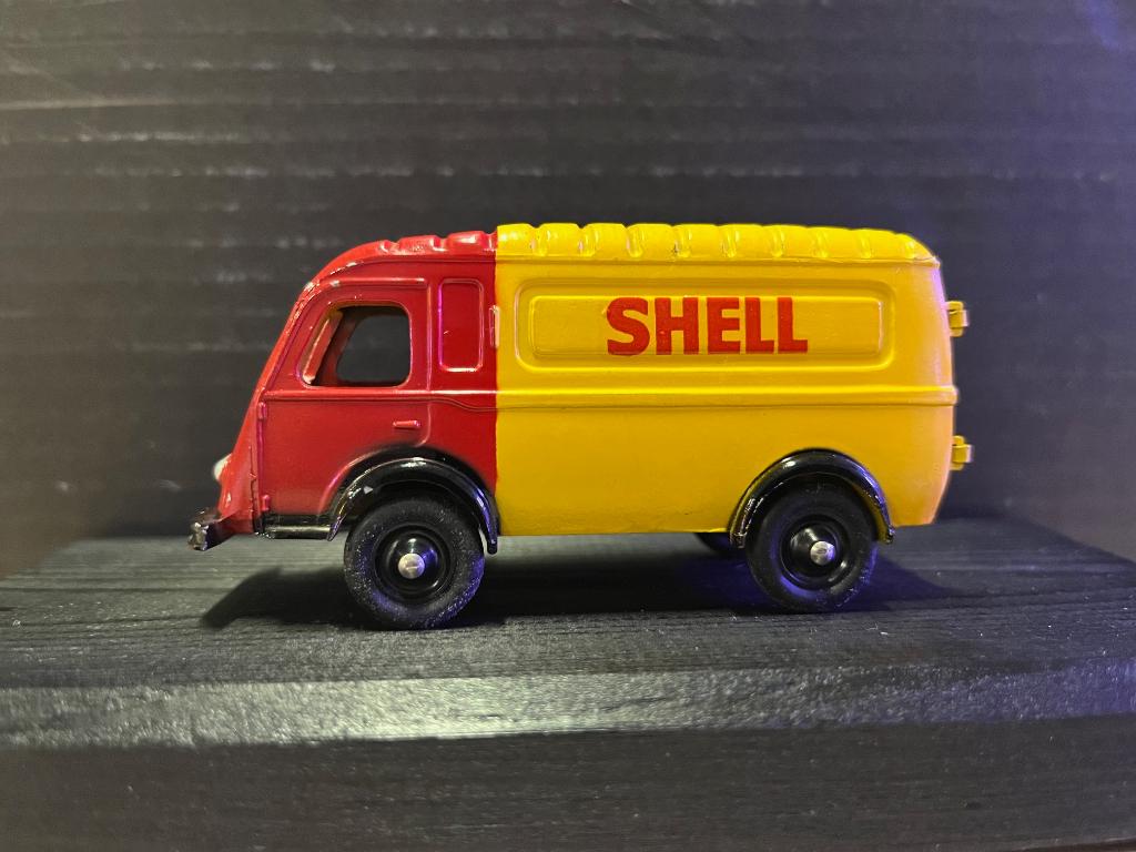 CIJ Models Renault 1 Ton Shell, Hobby en Vrije tijd, Modelauto's | 1:43, Ophalen of Verzenden, Zo goed als nieuw, Auto, Overige merken