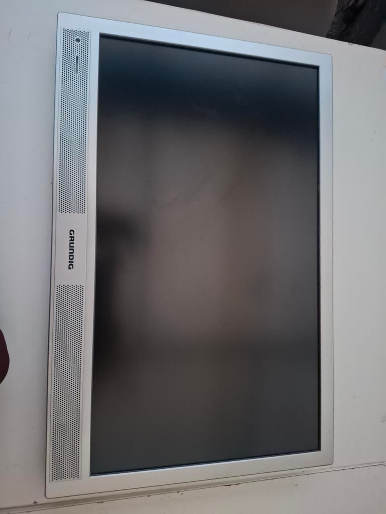Grundig 12V TV voor camper/caravan, Caravans en Kamperen, Ophalen of Verzenden
