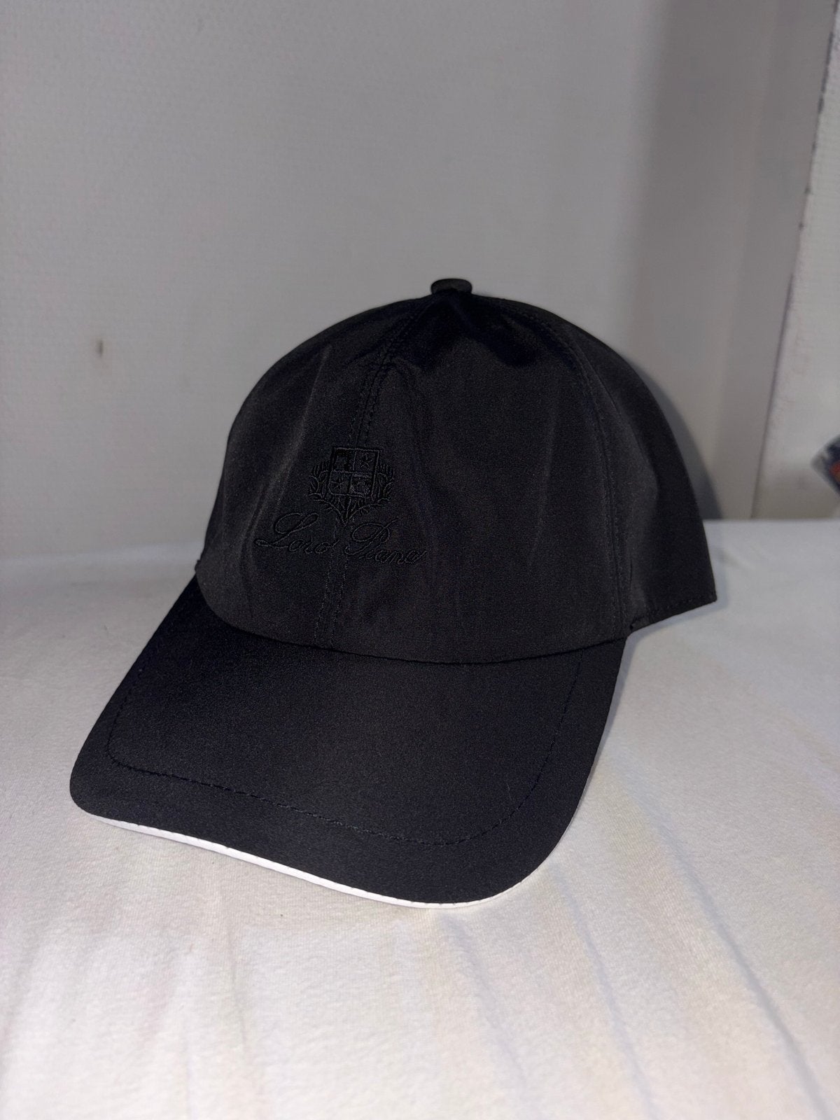 Loro Piana Storm System Pet - Zwart, Kleding | Heren, Hoeden en Petten, Ophalen of Verzenden, Zo goed als nieuw, One size fits all