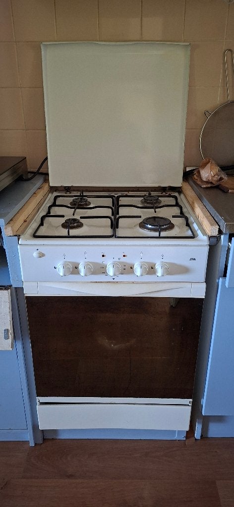 Gasfornuis, Witgoed en Apparatuur, Fornuizen, Ophalen, Gebruikt, 4 kookzones, Gas